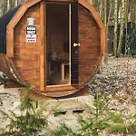 Nad Jeziorem Strykowskim Holiday home Sapowice