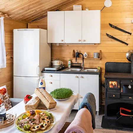 Nad Jeziorem Strykowskim Vakantiehuis *