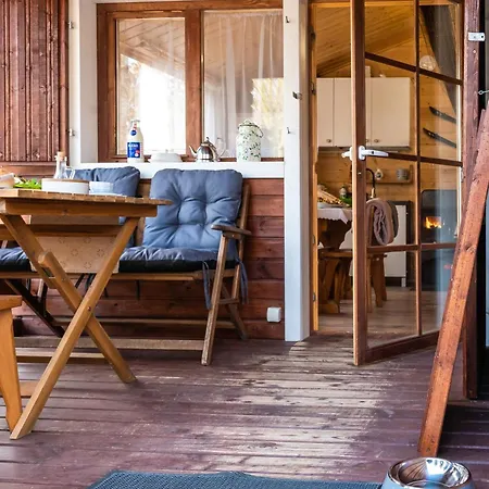 Nad Jeziorem Strykowskim 度假居