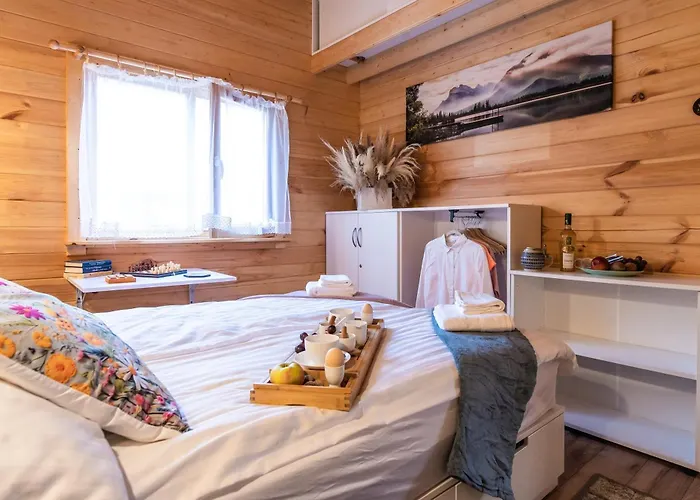 Nad Jeziorem Strykowskim Sapowice